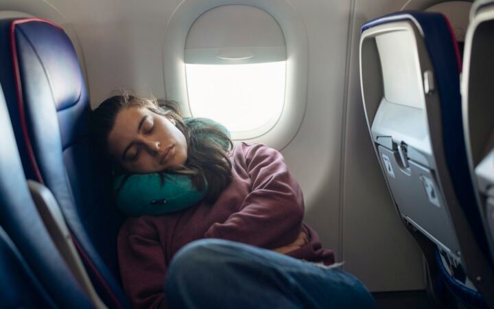 how to avoid jet lag