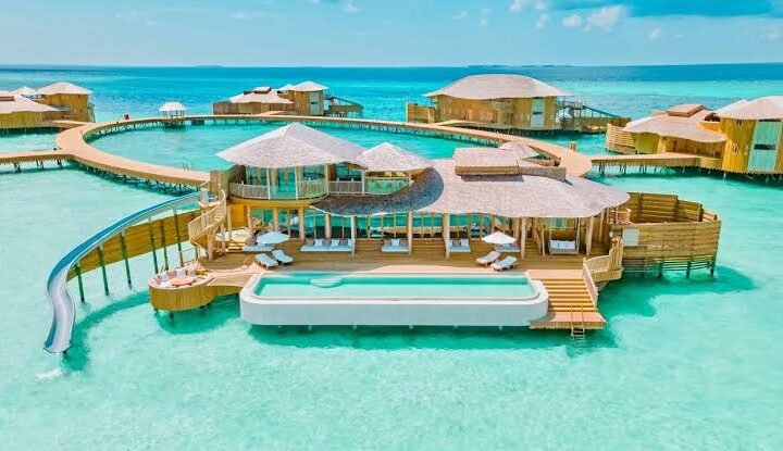 best luxury resorts in Maldives